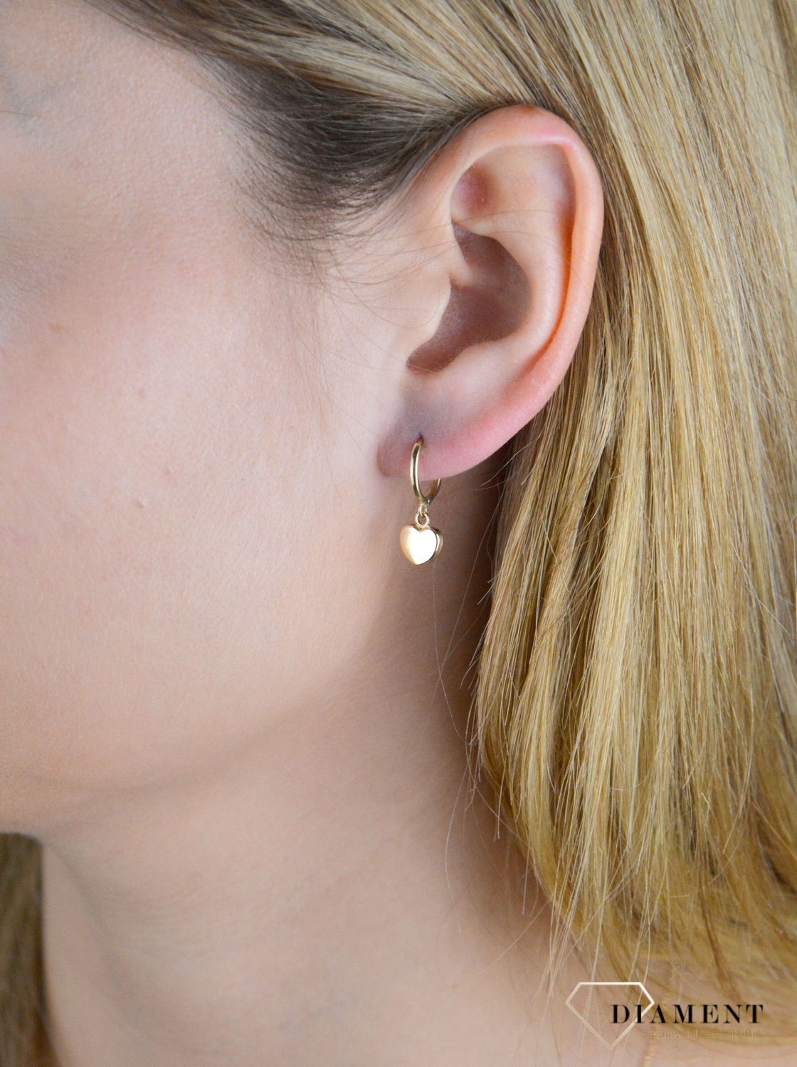 Złote kolczyki damskie 375 wiszące serduszka KL 9064 375.jpg